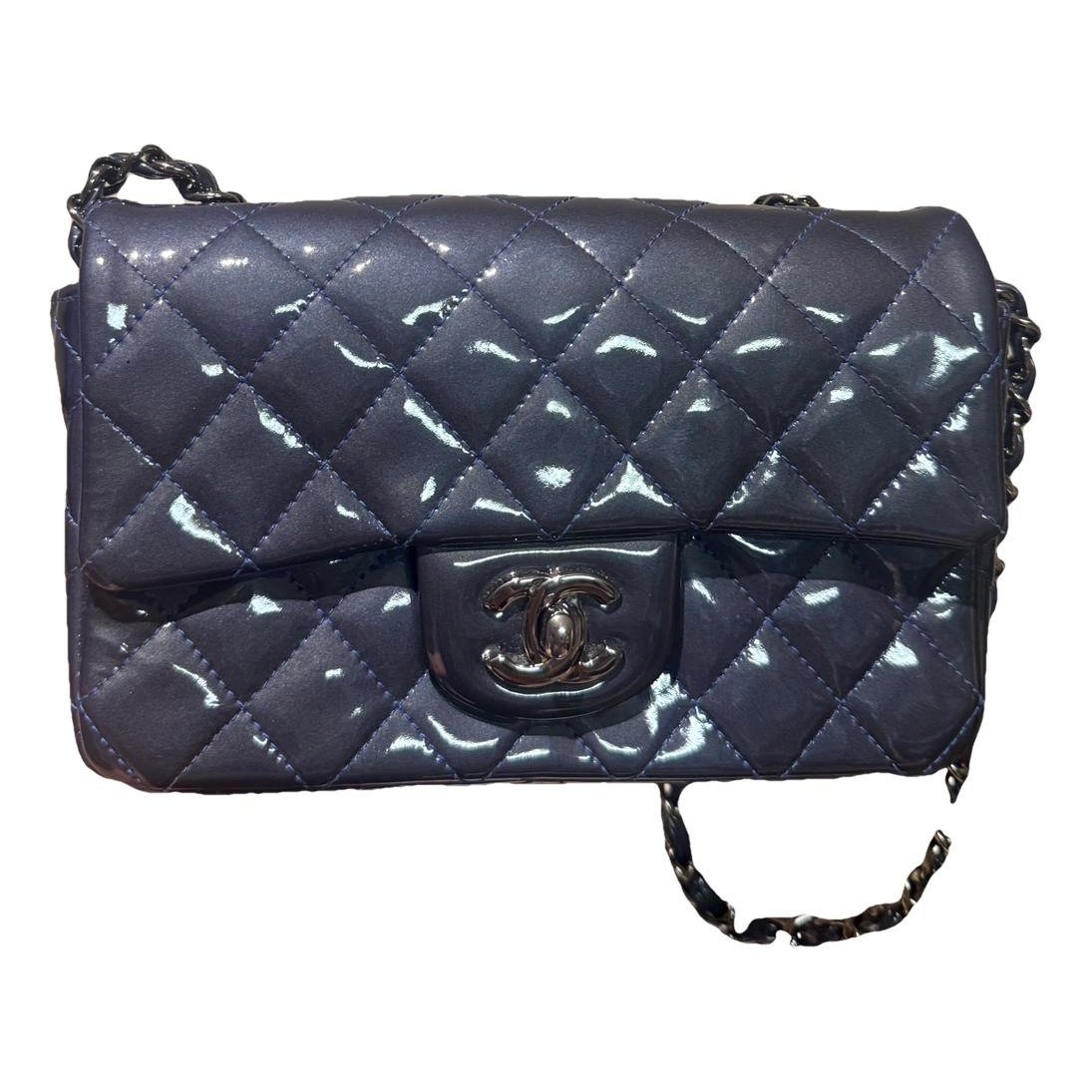 Timeless/Classique patent leather crossbody bag