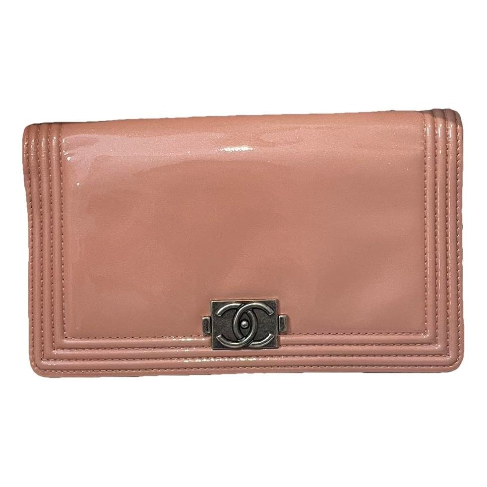 Leather clutch bag