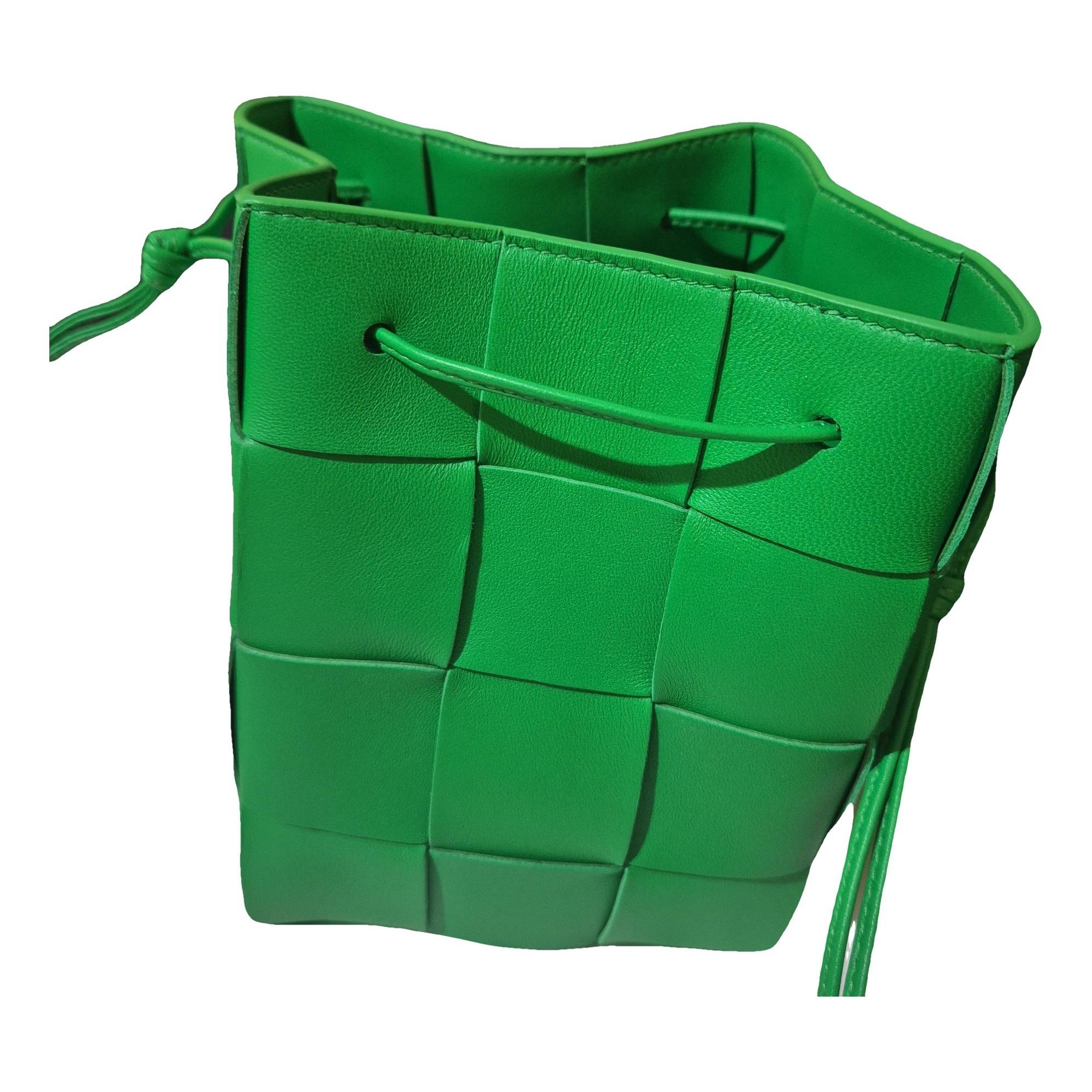 Cassette Bucket leather crossbody bag