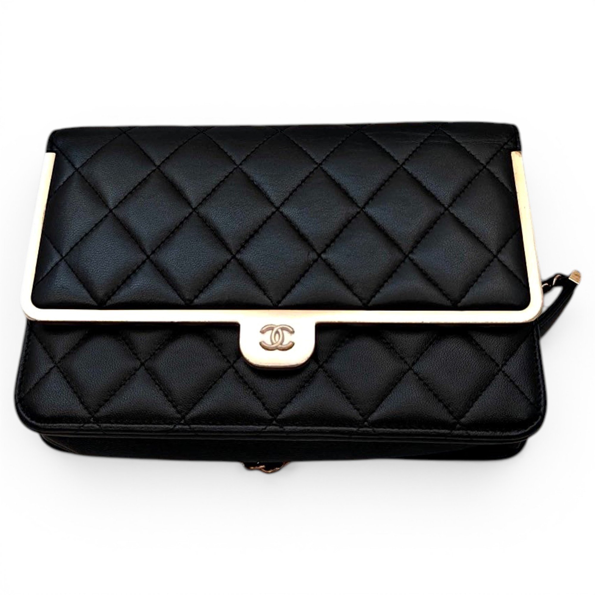 Wallet On Chain Timeless/Classique leather crossbody bag
