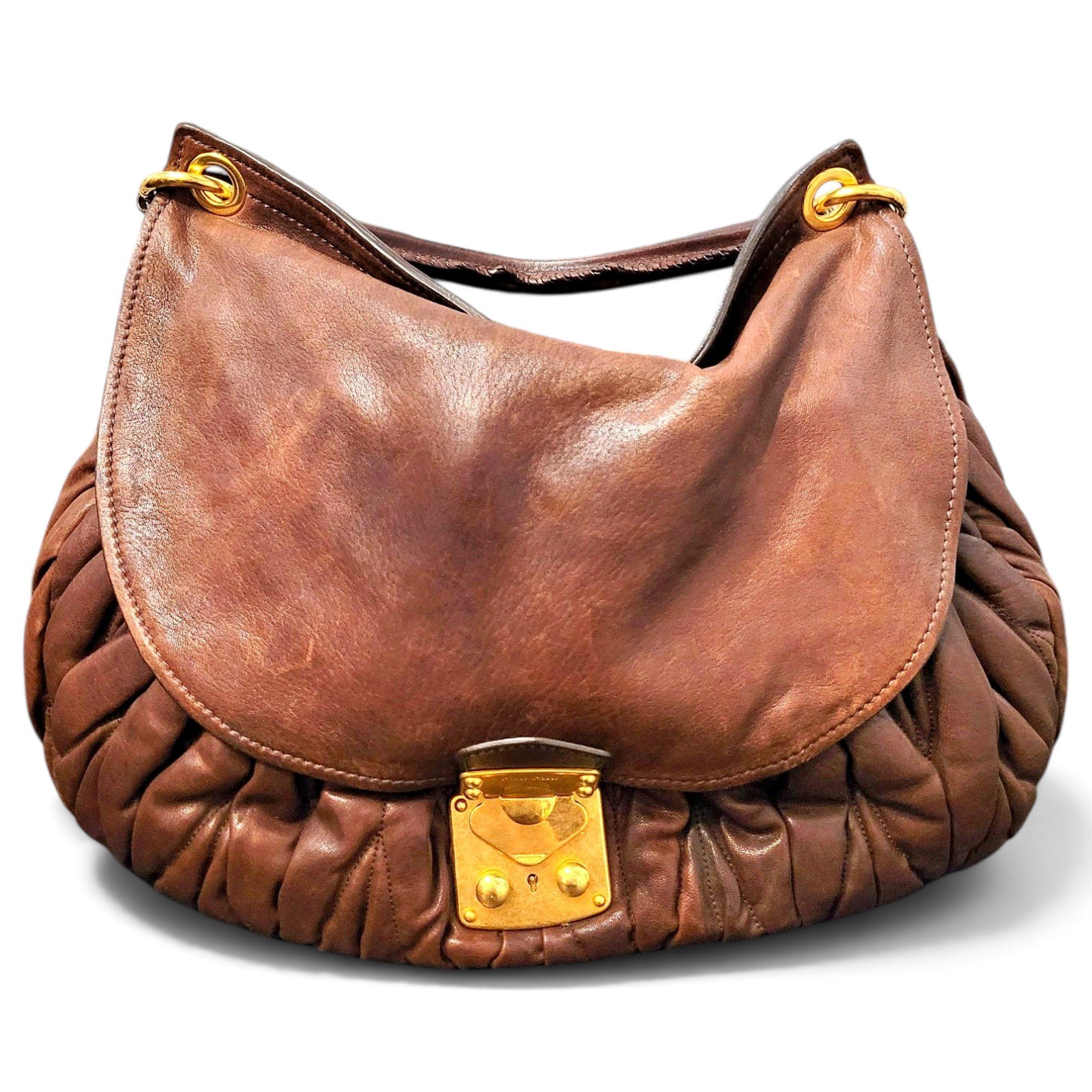 Matelassé leather handbag