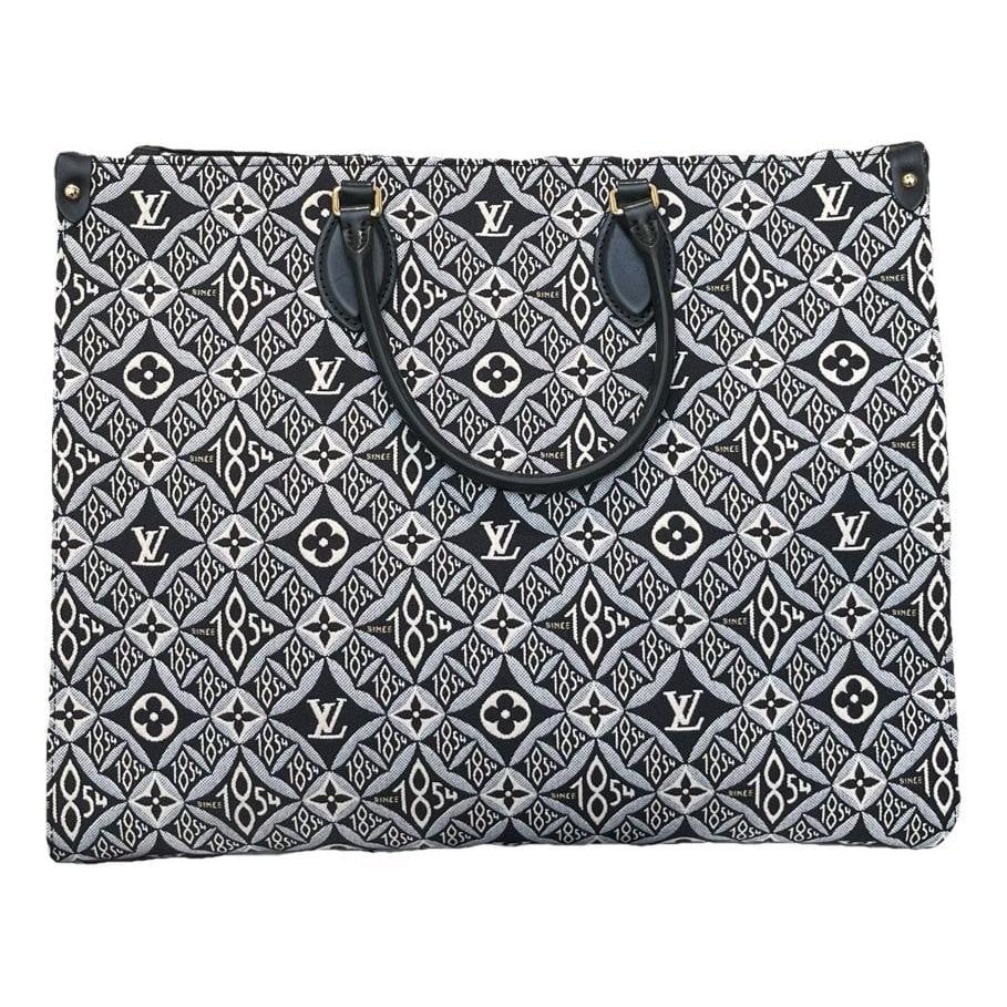 Onthego leather handbag