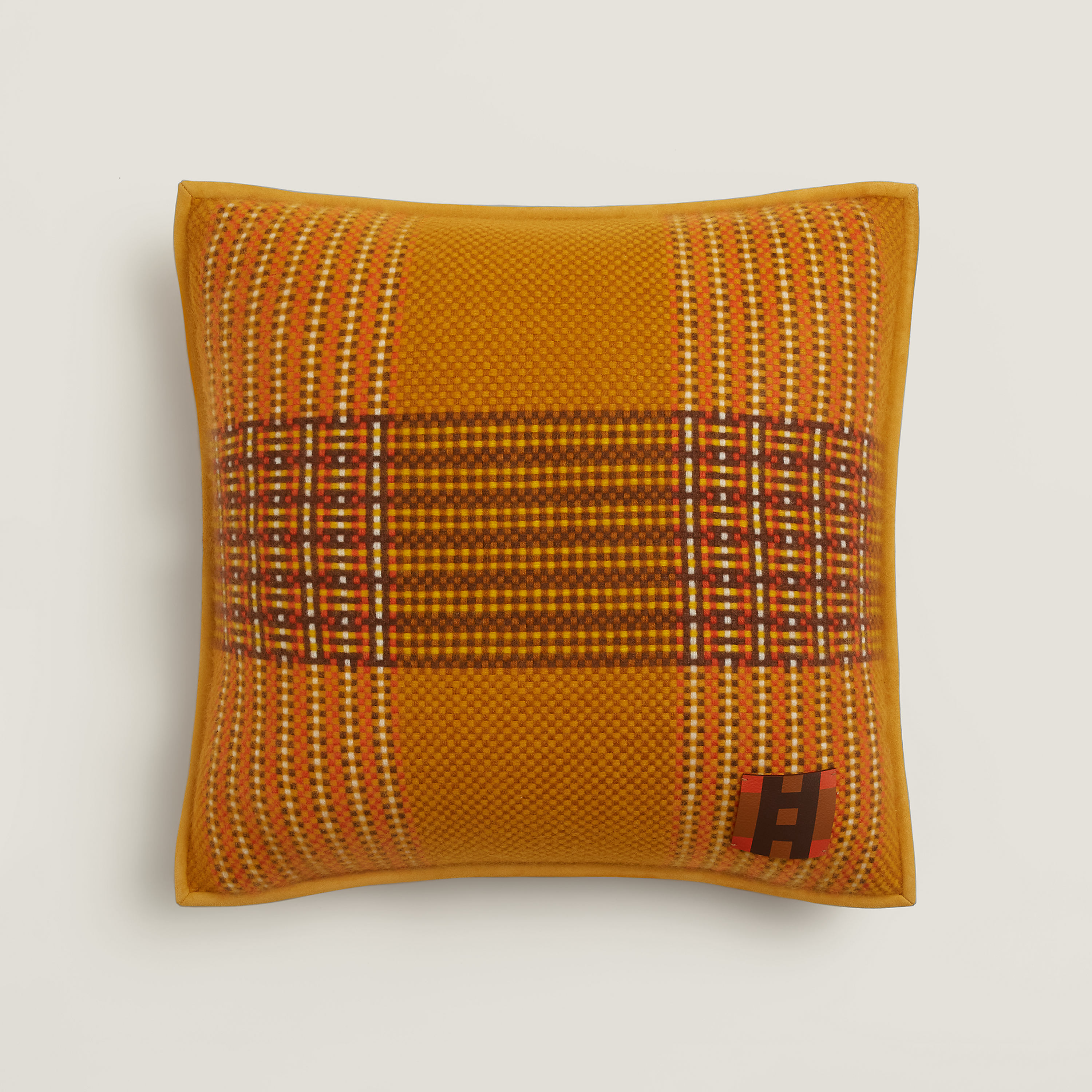 Bordage pillow