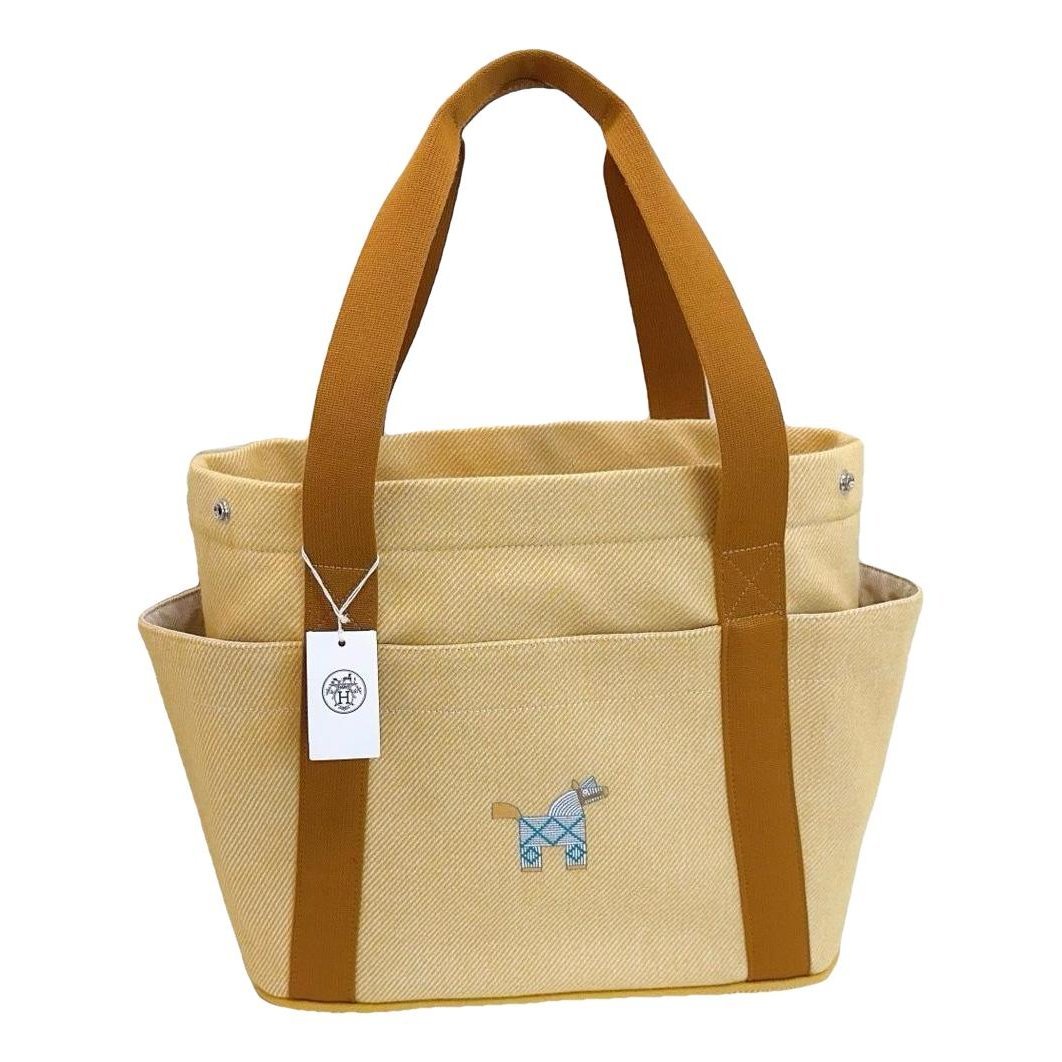 Leather tote