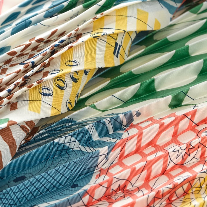 Twilly Au Bloc Pleated Scarf 90