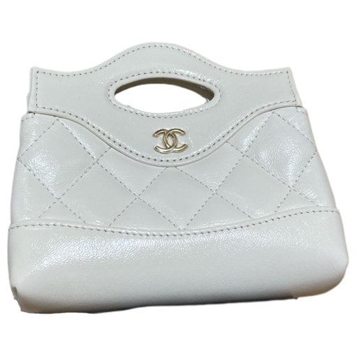 31 Vintage leather handbag