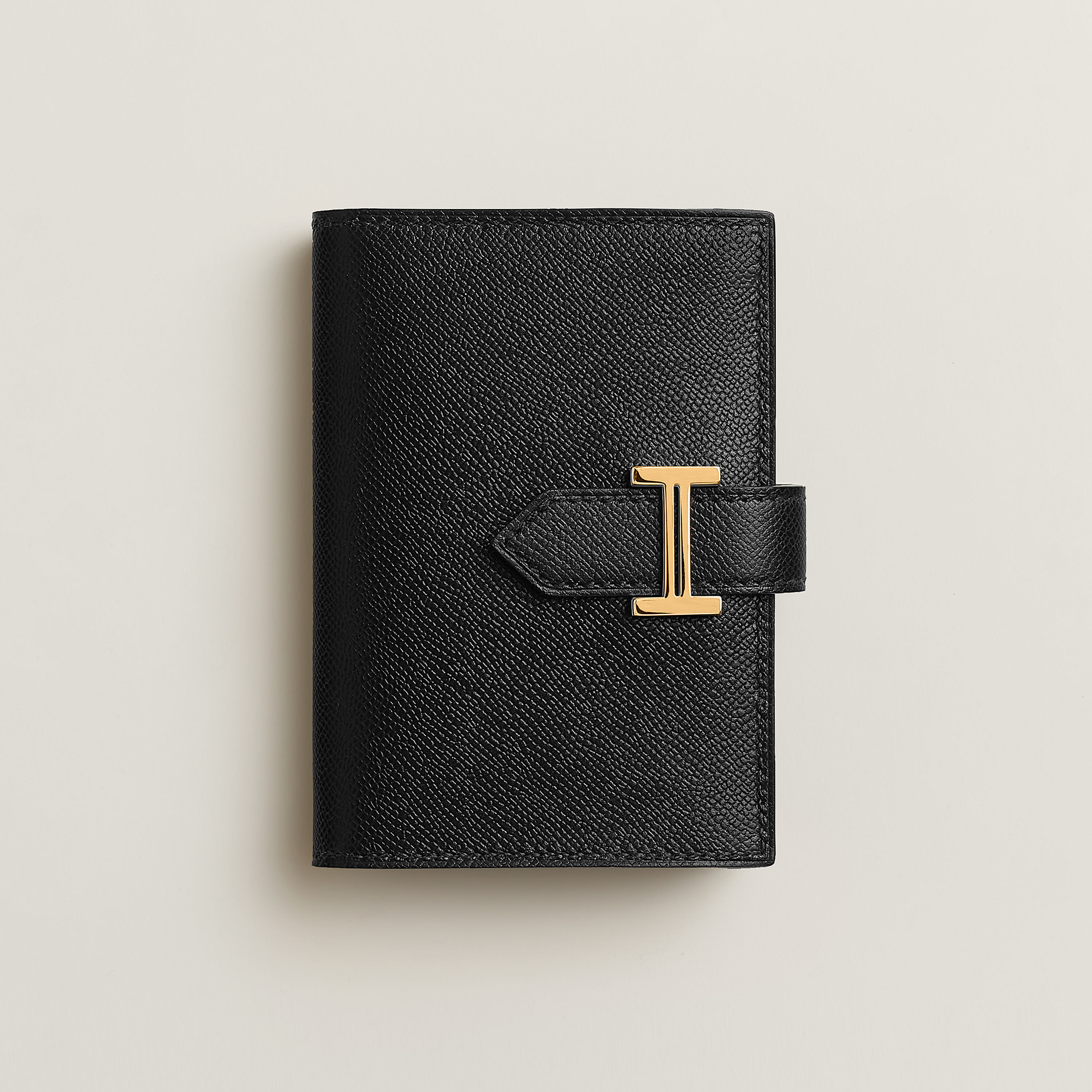 Bearn card holder
