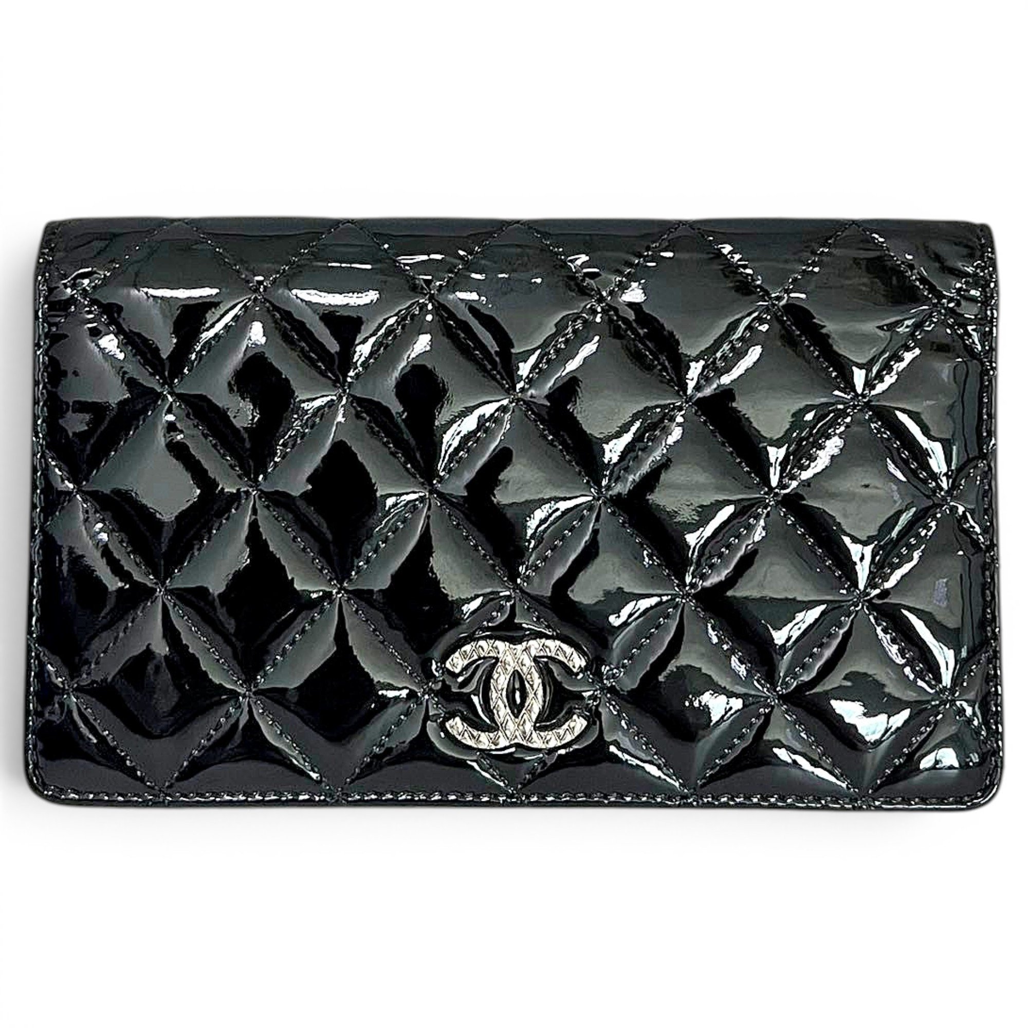 Patent leather clutch bag