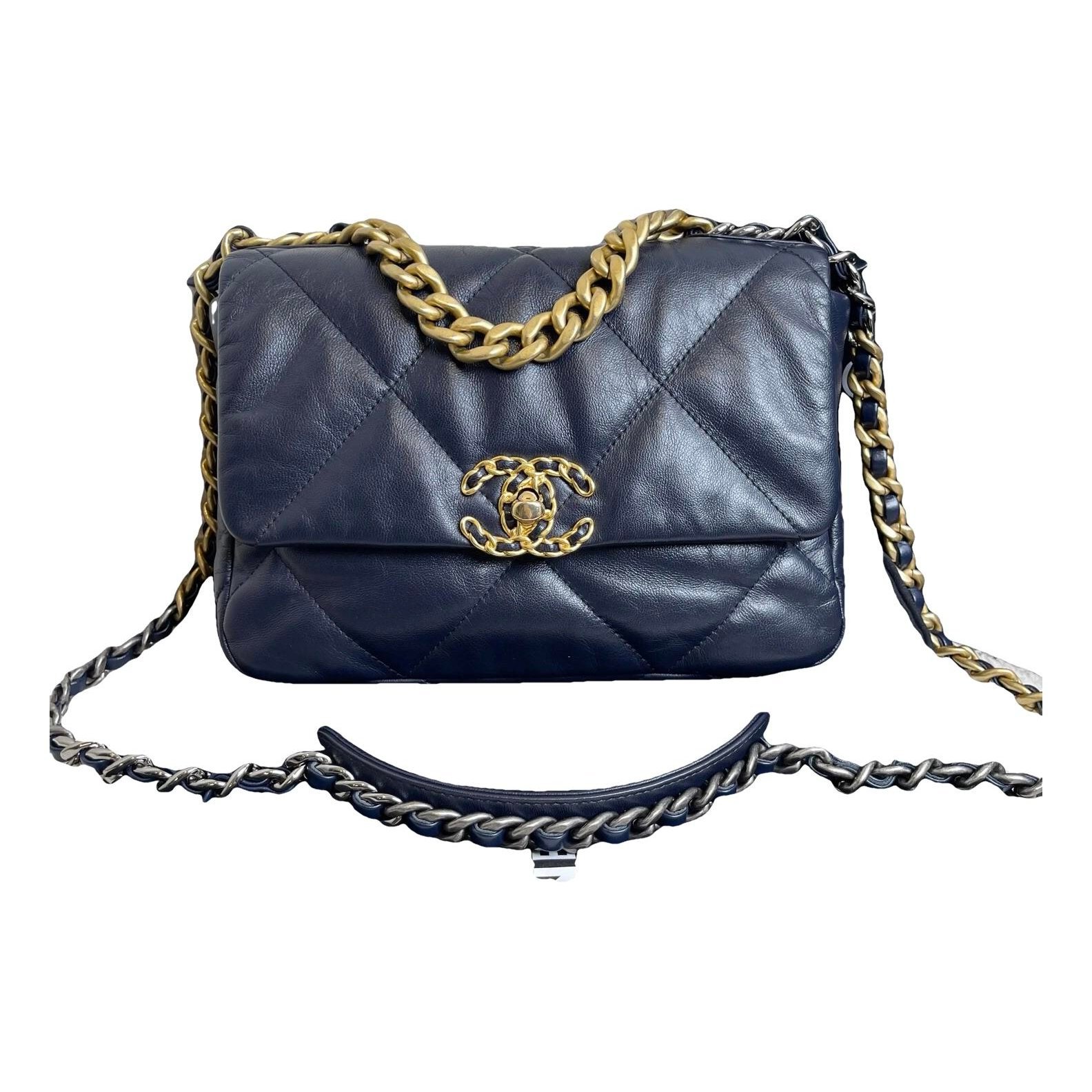 Chanel 19 leather handbag