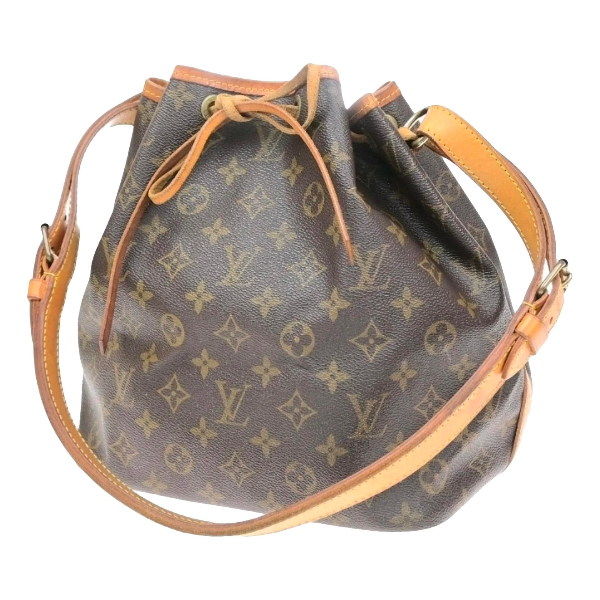 Noé leather handbag