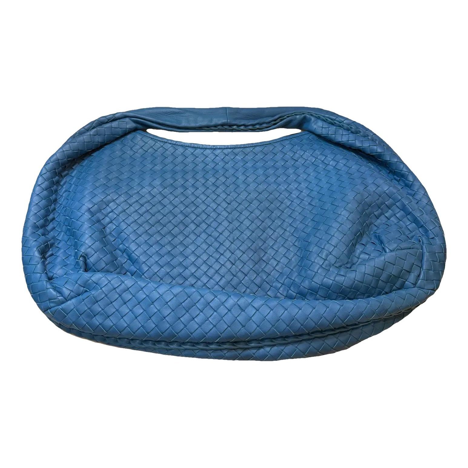 Veneta leather handbag