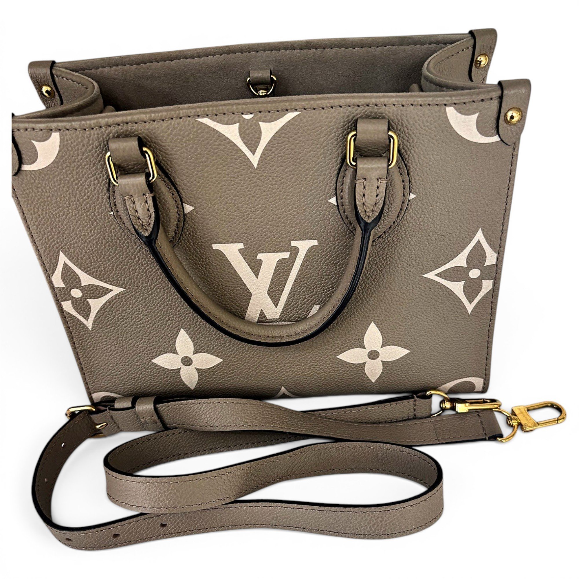 Onthego leather tote
