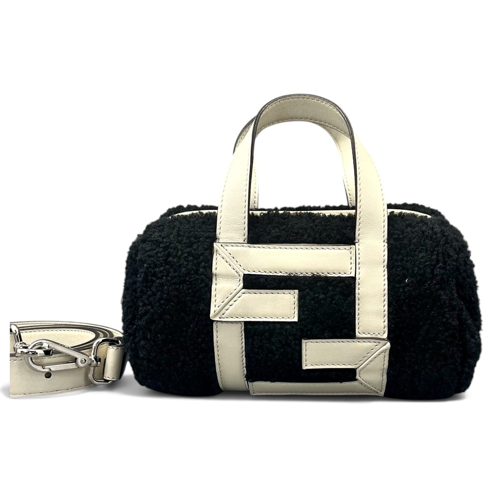 Wool handbag