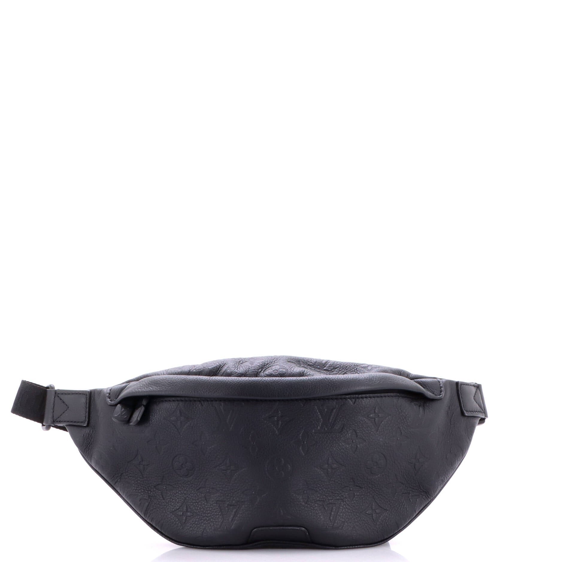Discovery Bumbag Monogram Shadow Leather PM