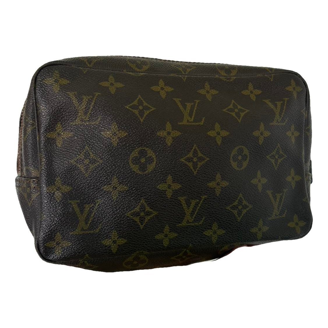 Louis Vuitton Leather clutch bag