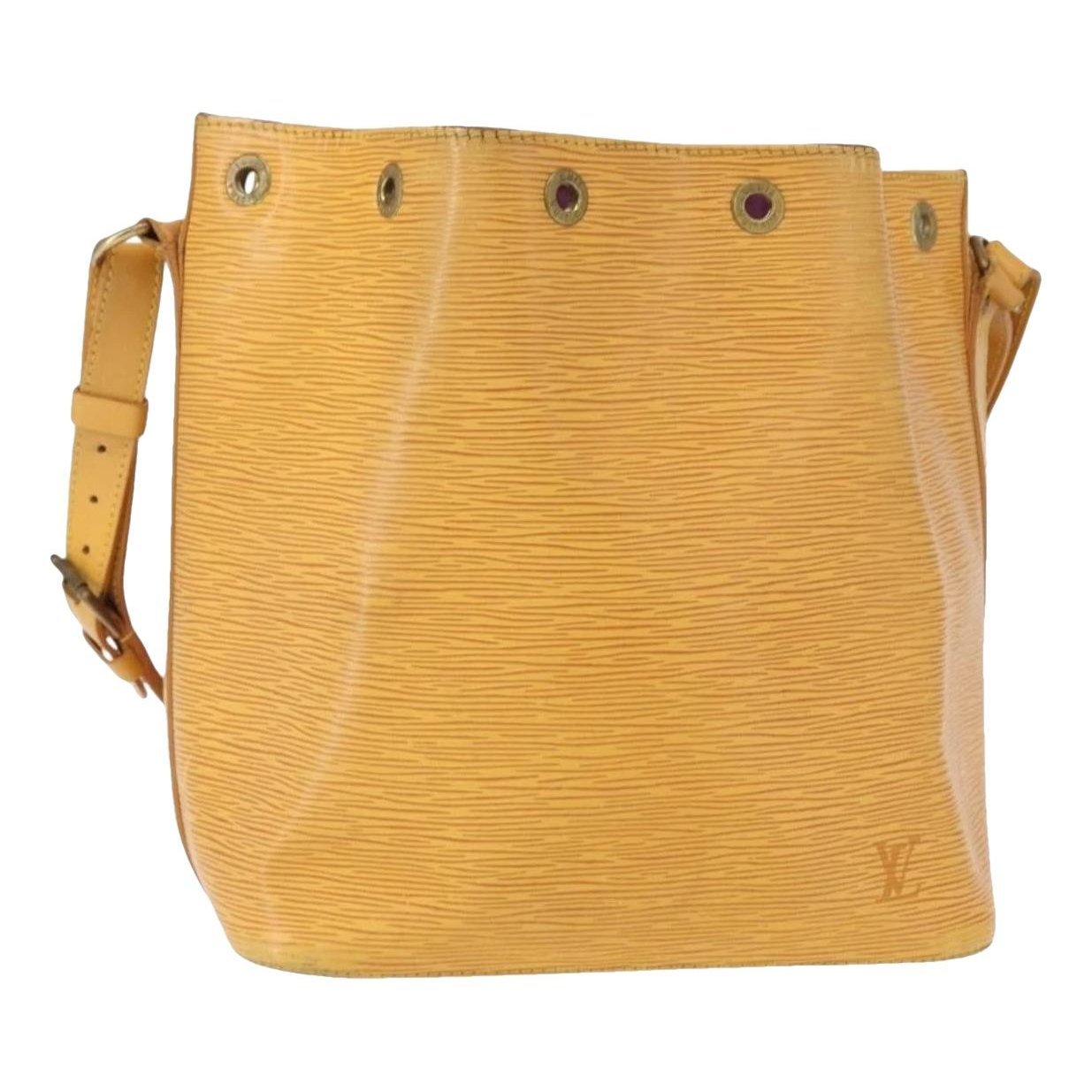 Noé leather handbag