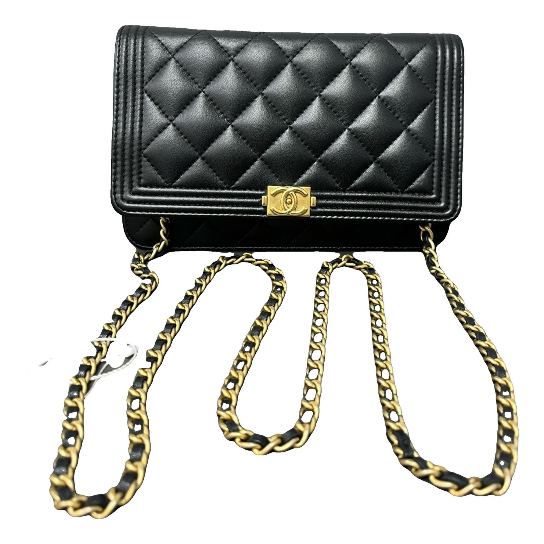 Wallet On Chain Boy leather crossbody bag