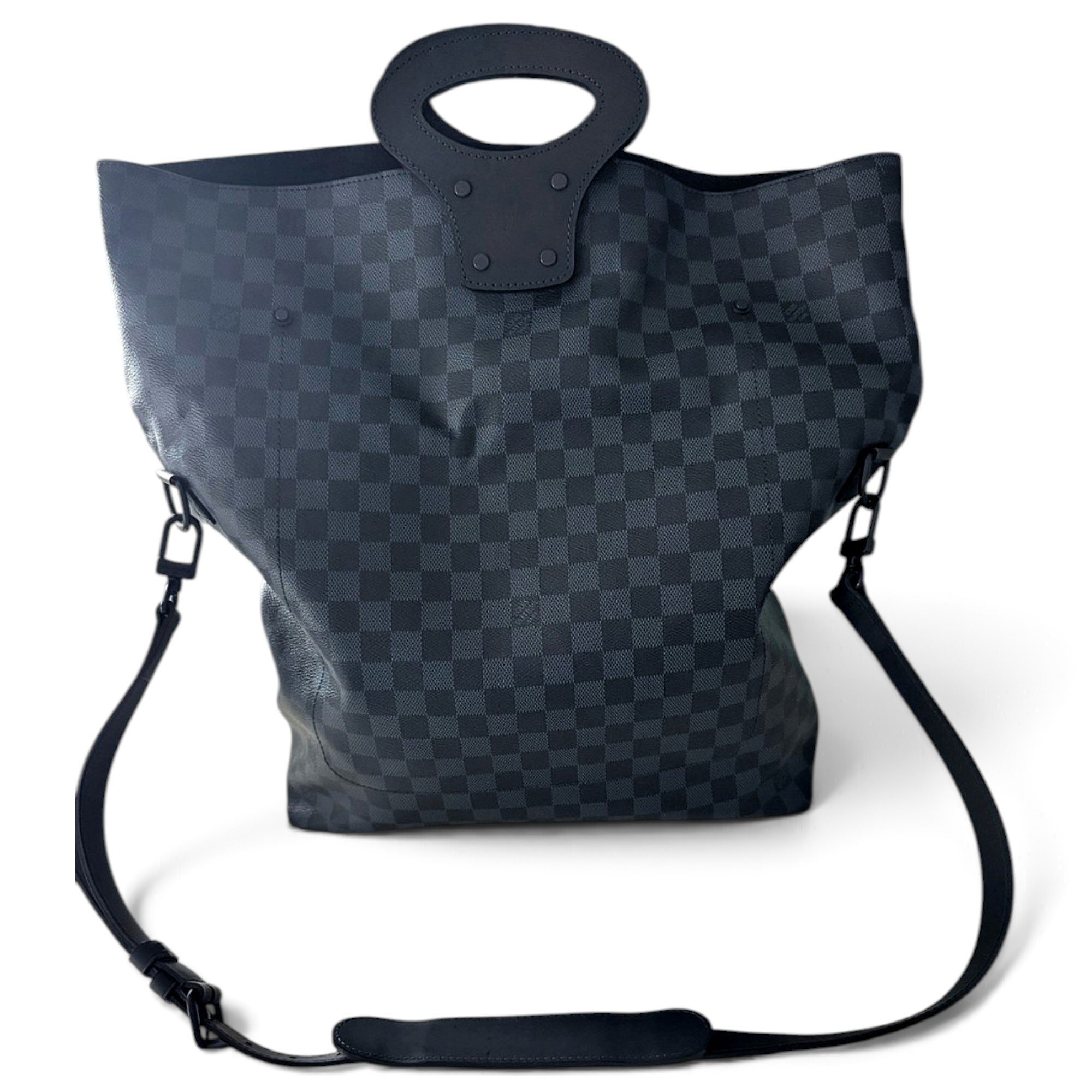 Leather travel bag