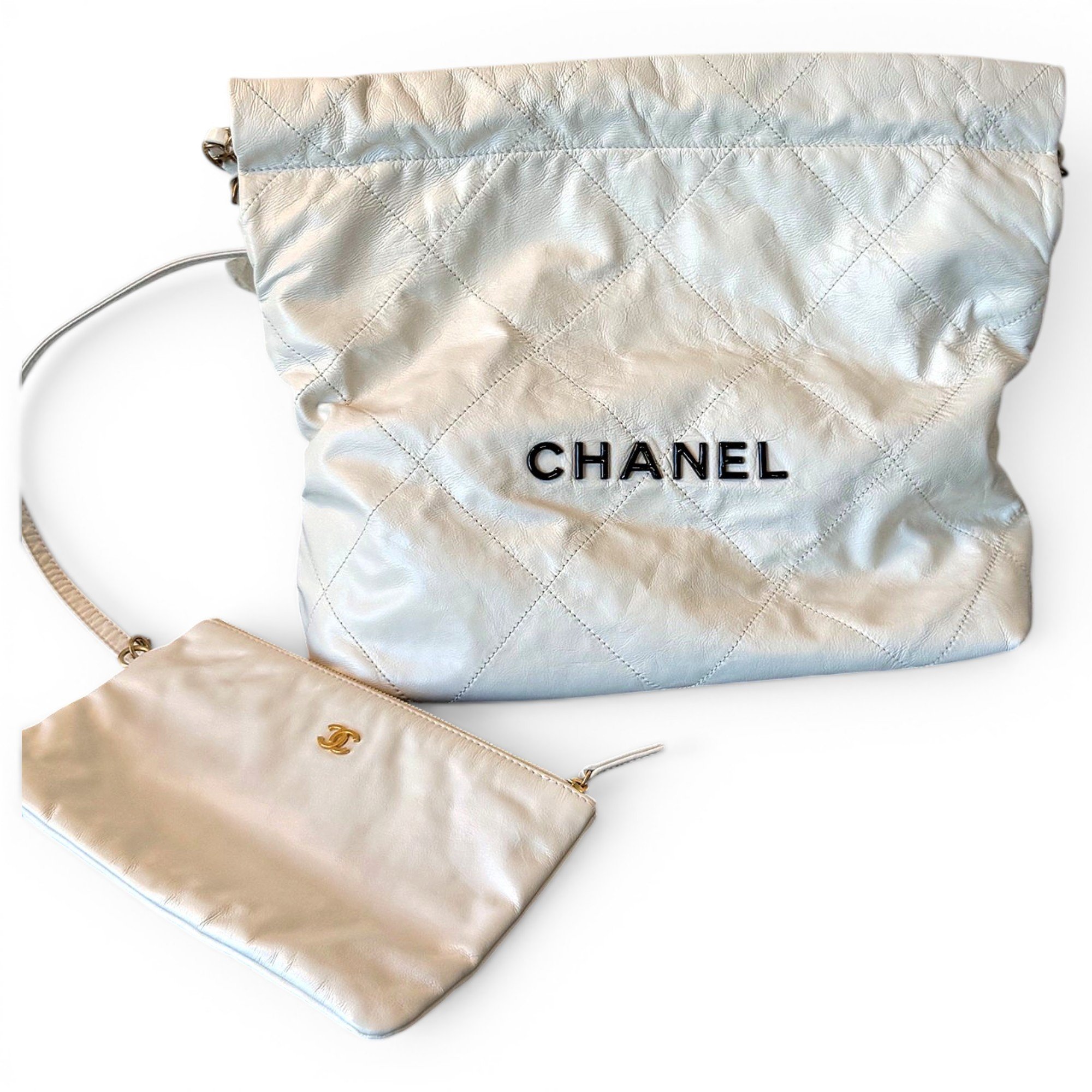 Chanel 22 leather tote