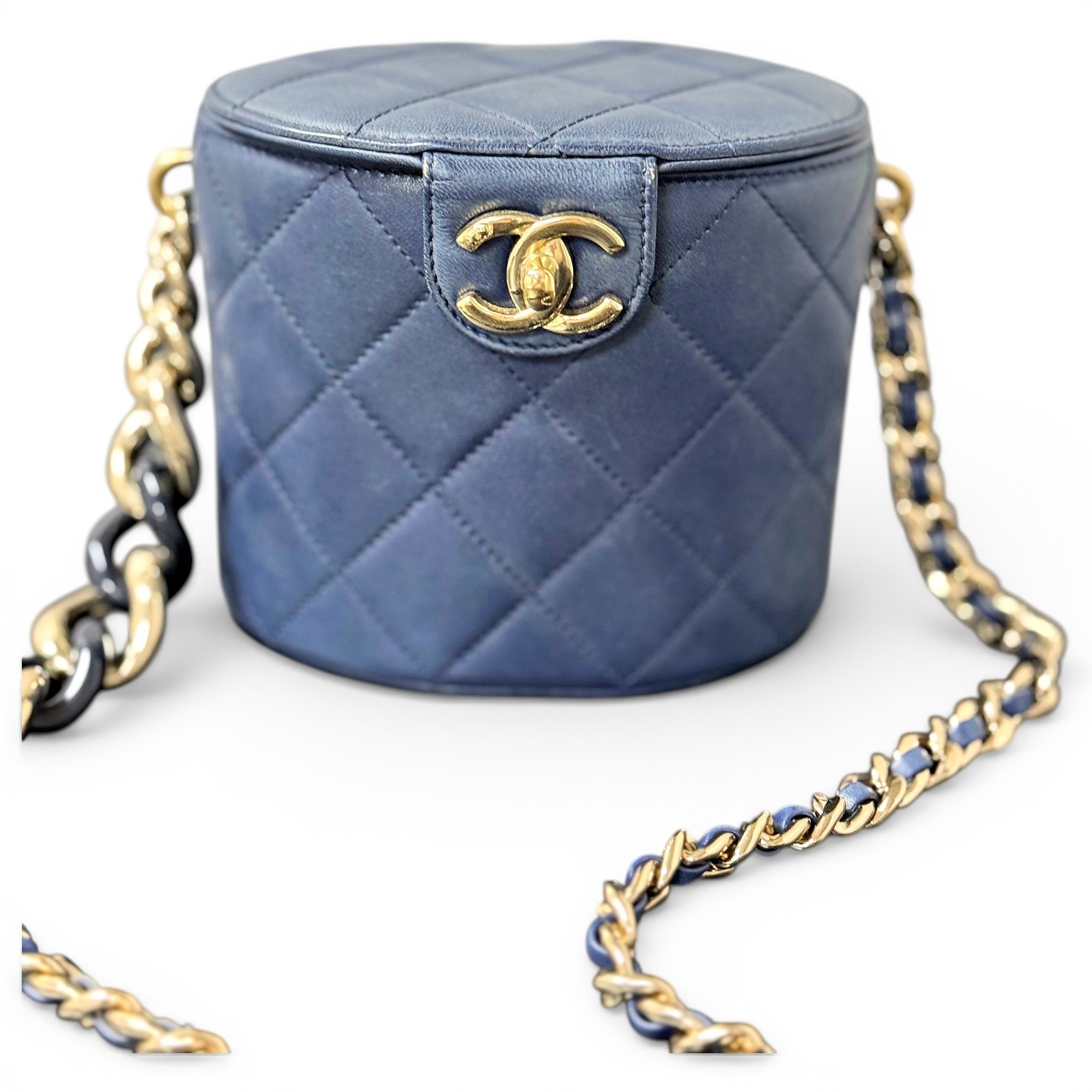 Trendy CC Vanity leather crossbody bag
