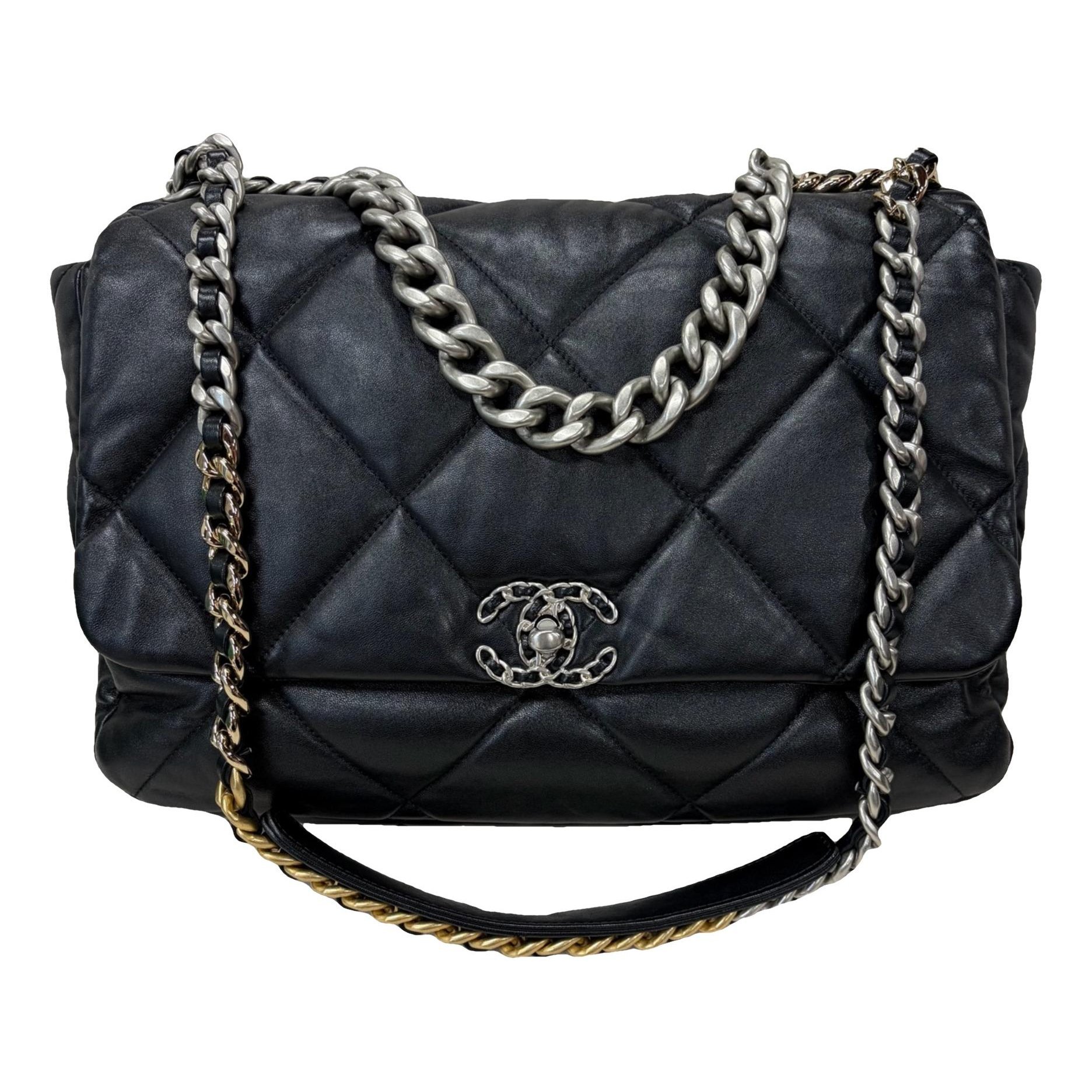Chanel 19 leather handbag