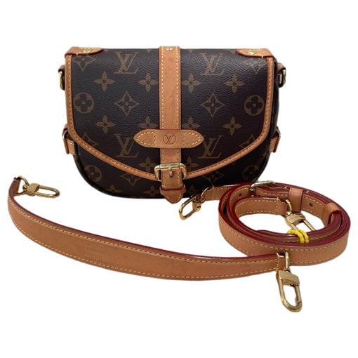 Saumur leather clutch bag