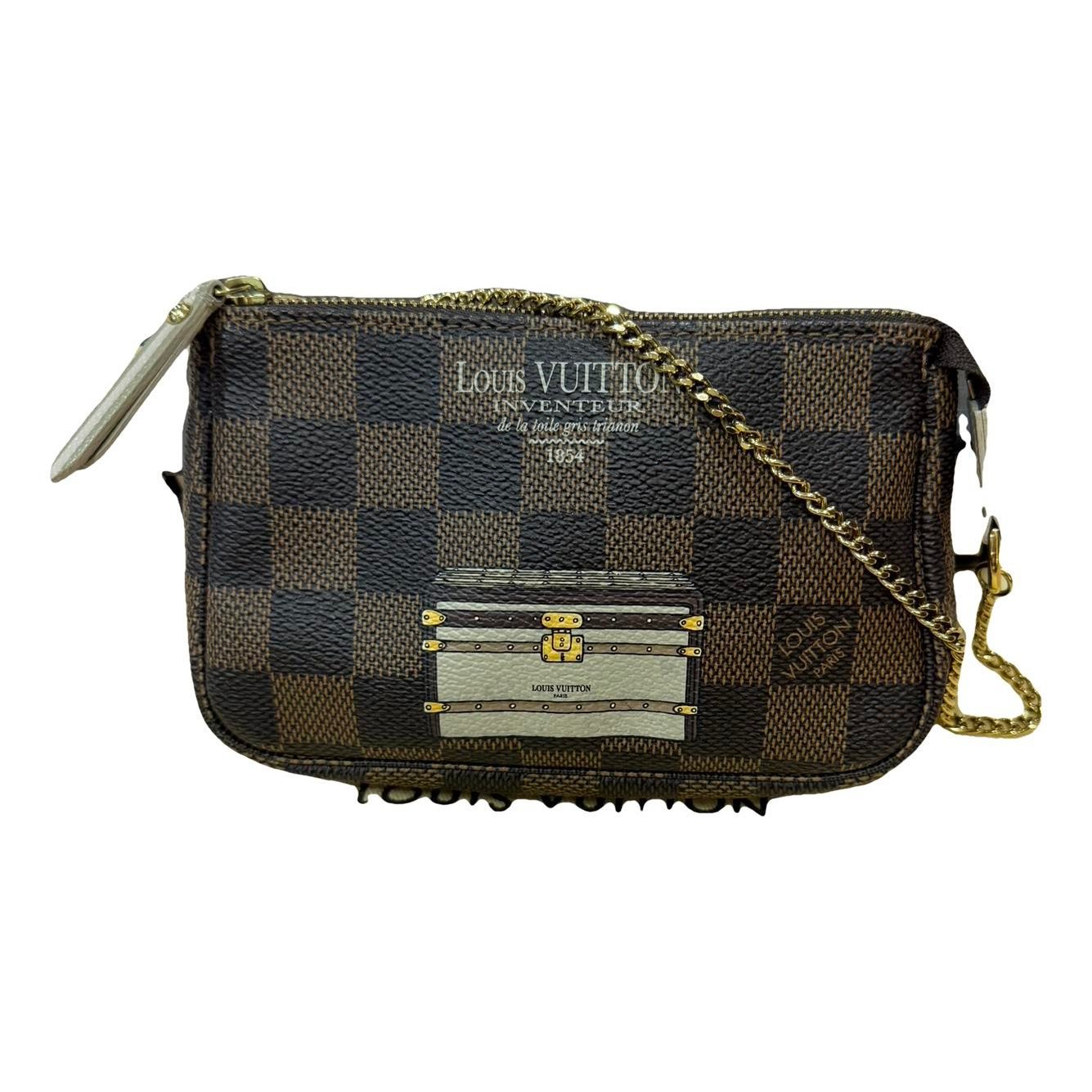 Pochette Accessoire cloth bag