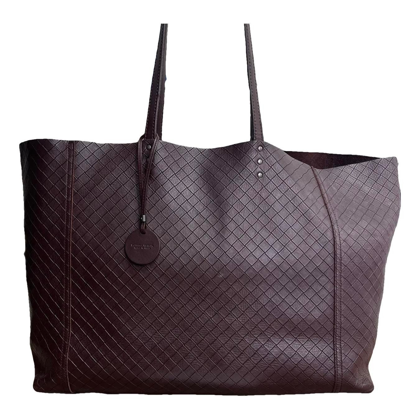 Fourre-Tout leather handbag