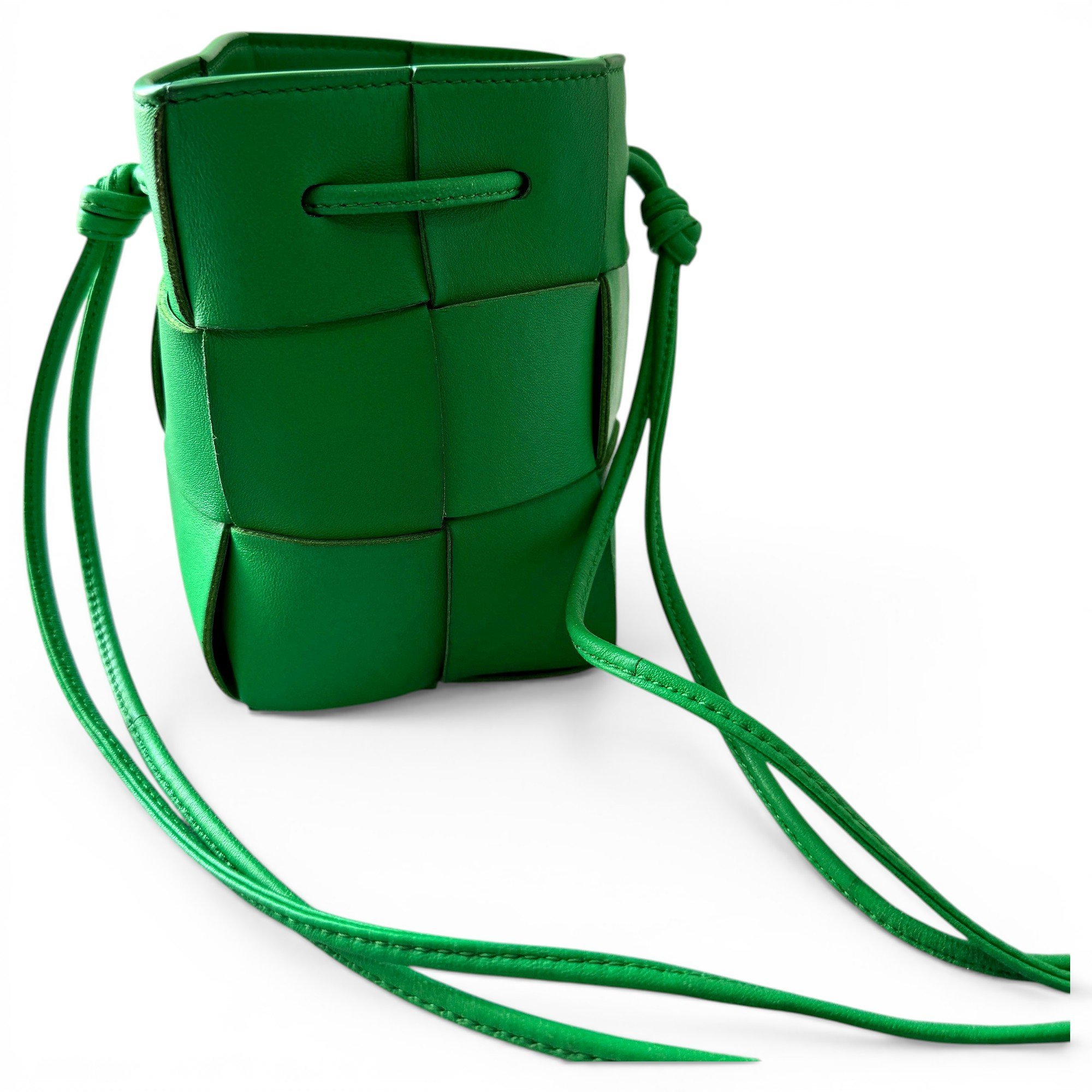 Cassette Bucket leather handbag