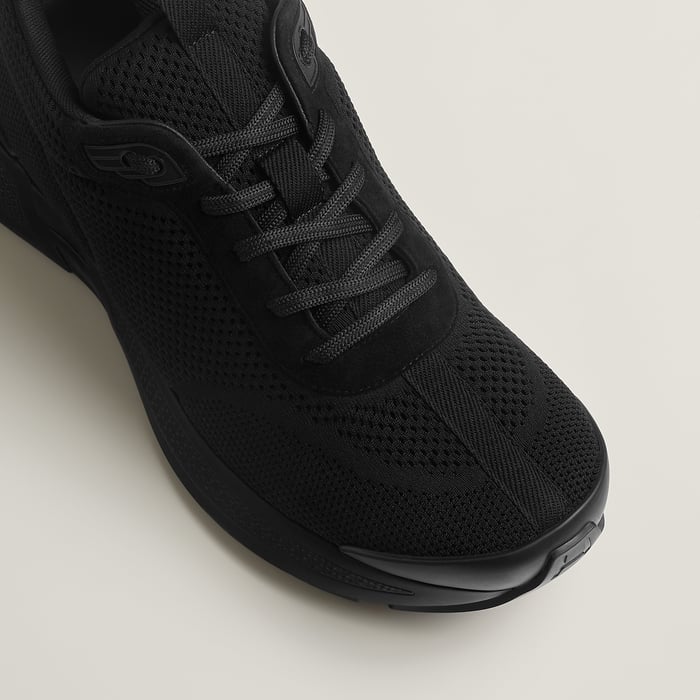 Noir Heros Sneaker