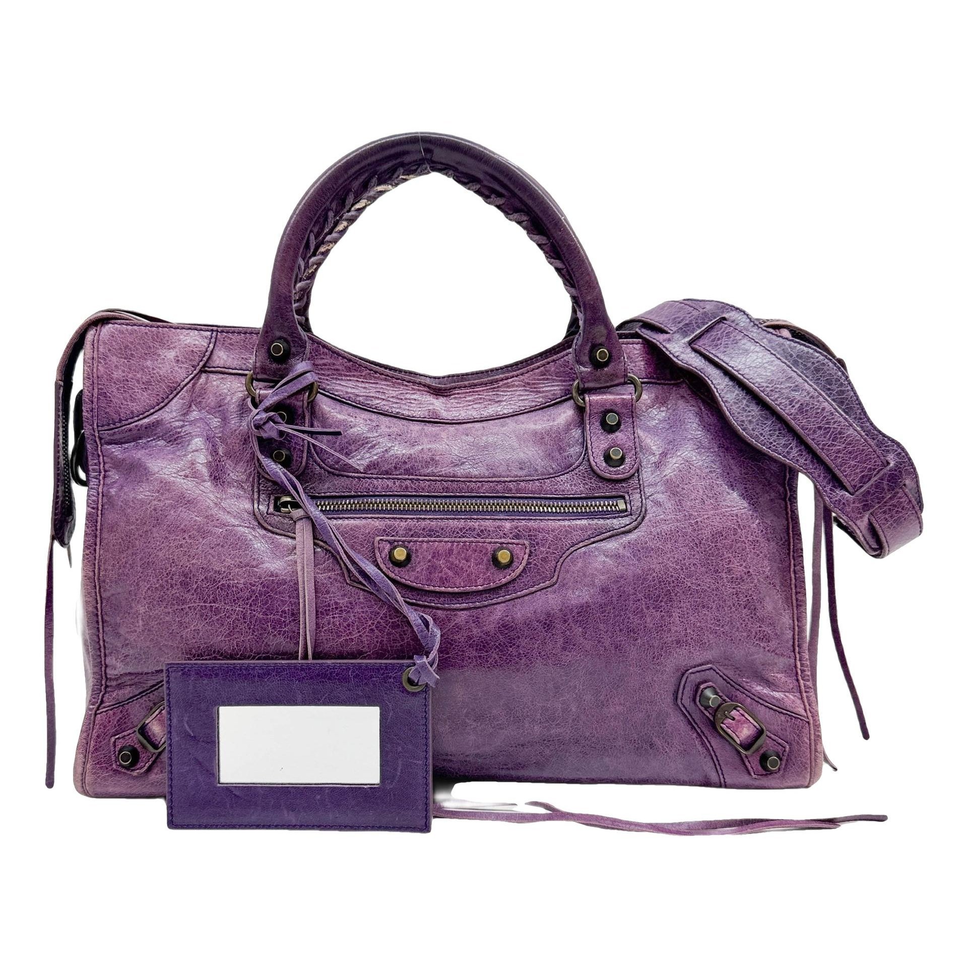 City leather handbag