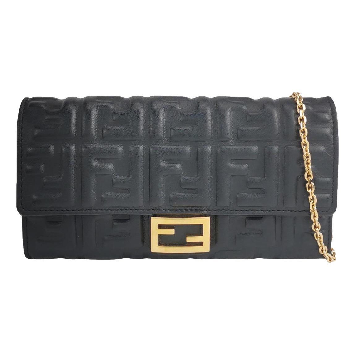 Baguette leather handbag