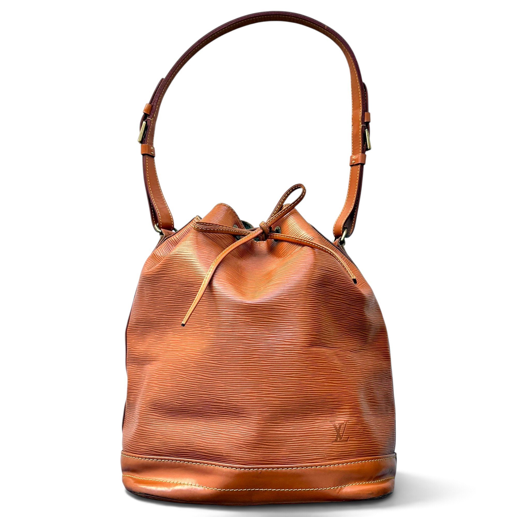 Noé leather handbag