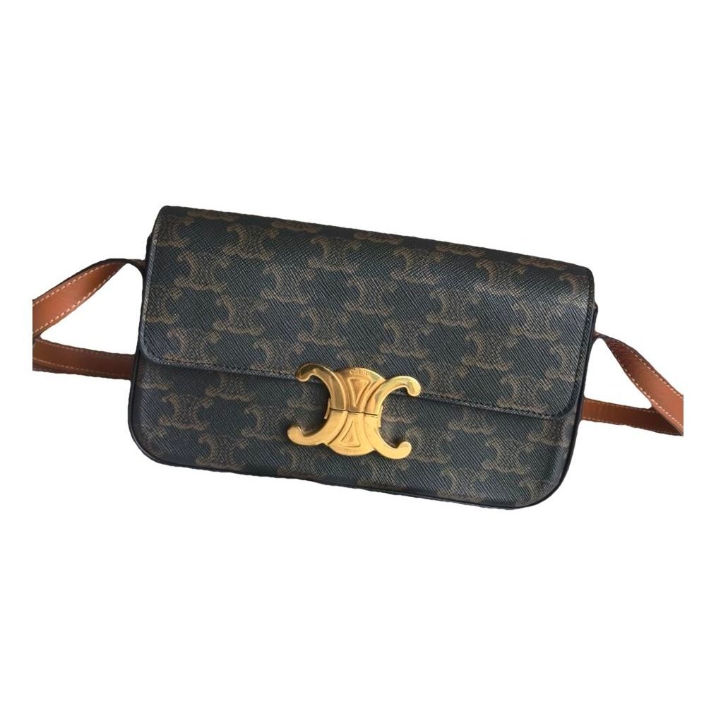 Triomphe Long leather handbag