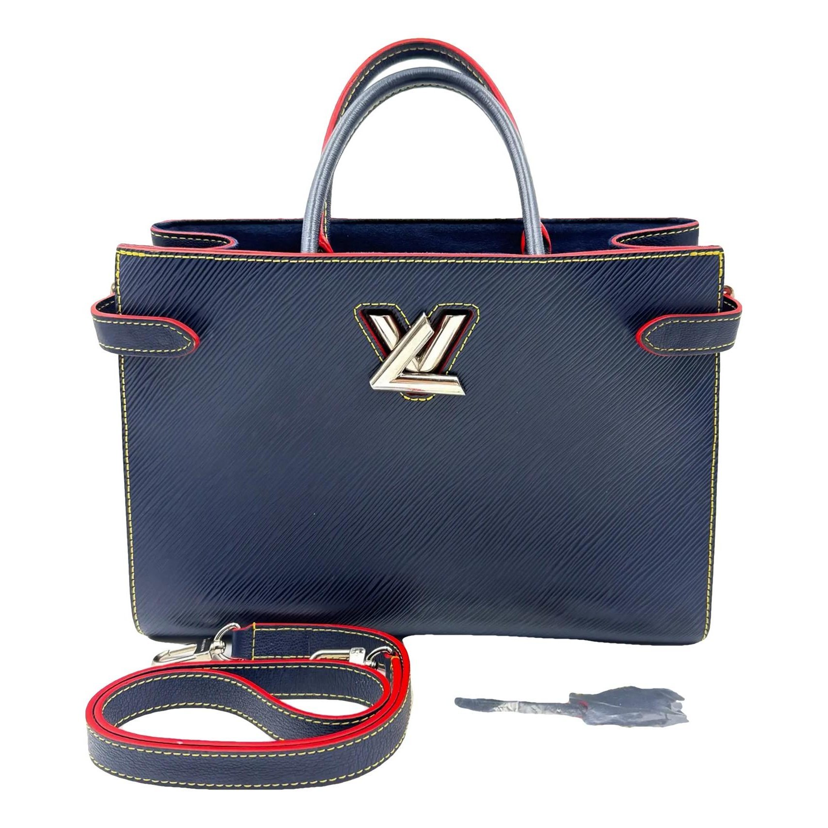 Twist leather tote