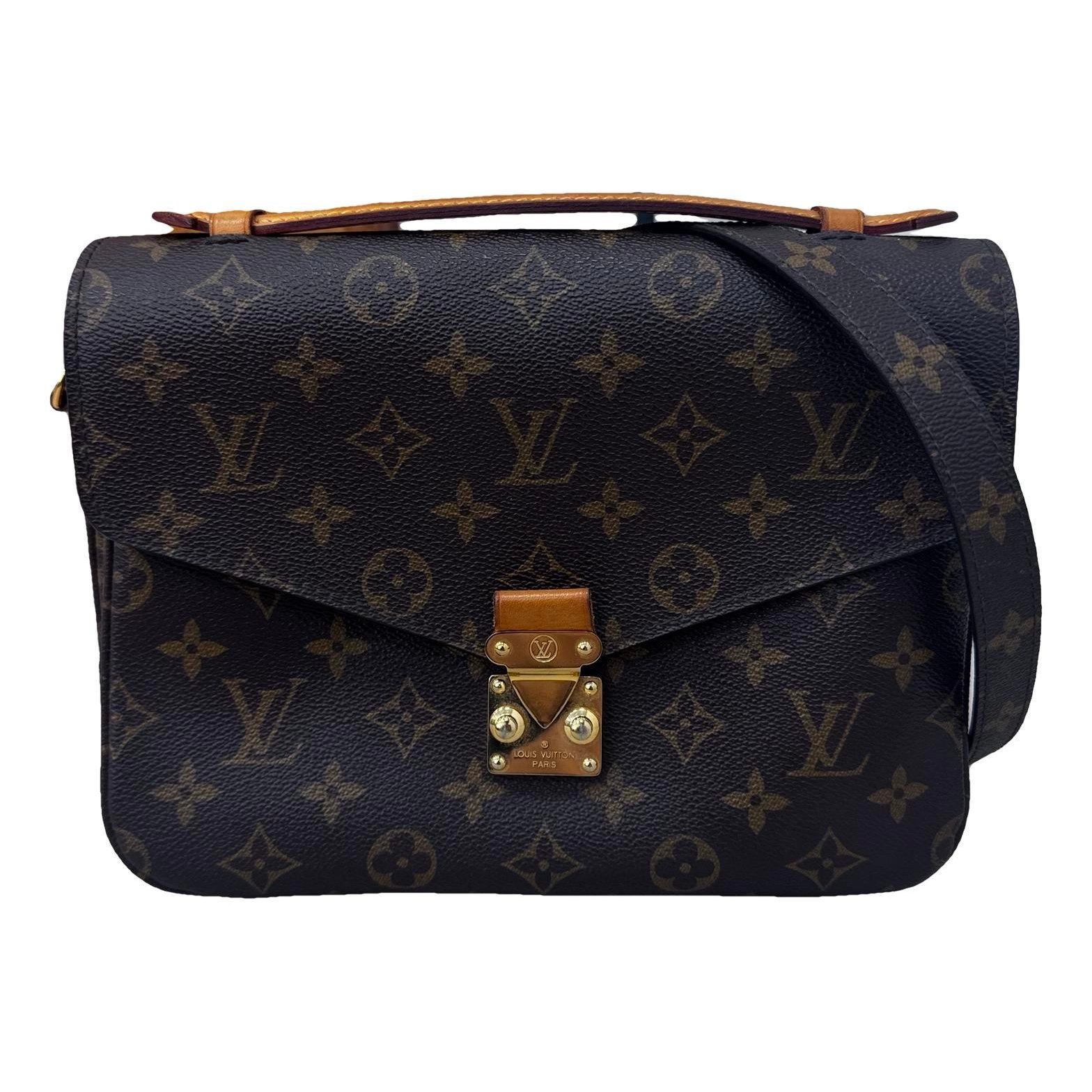 Metis leather crossbody bag