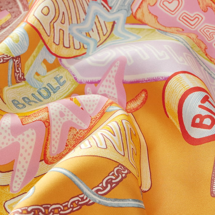 Chevaloscope Neon Scarf 45