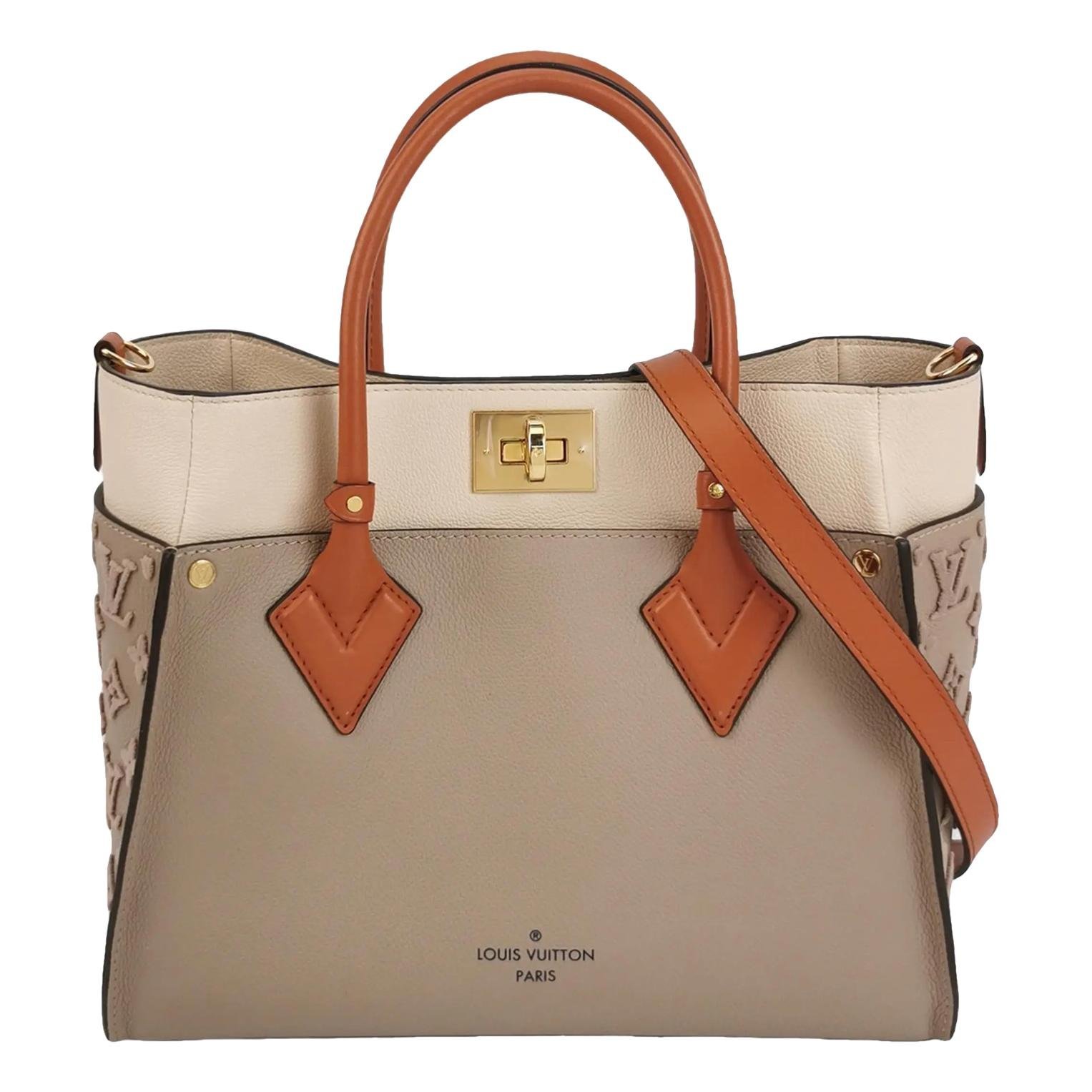 On My Side leather crossbody bag