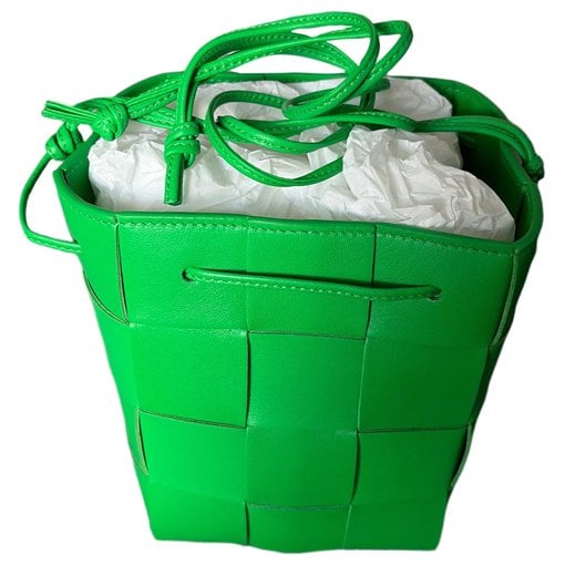 Cassette Bucket leather crossbody bag