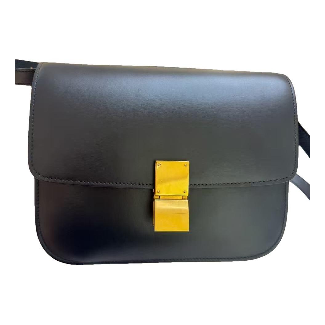 Classic leather handbag