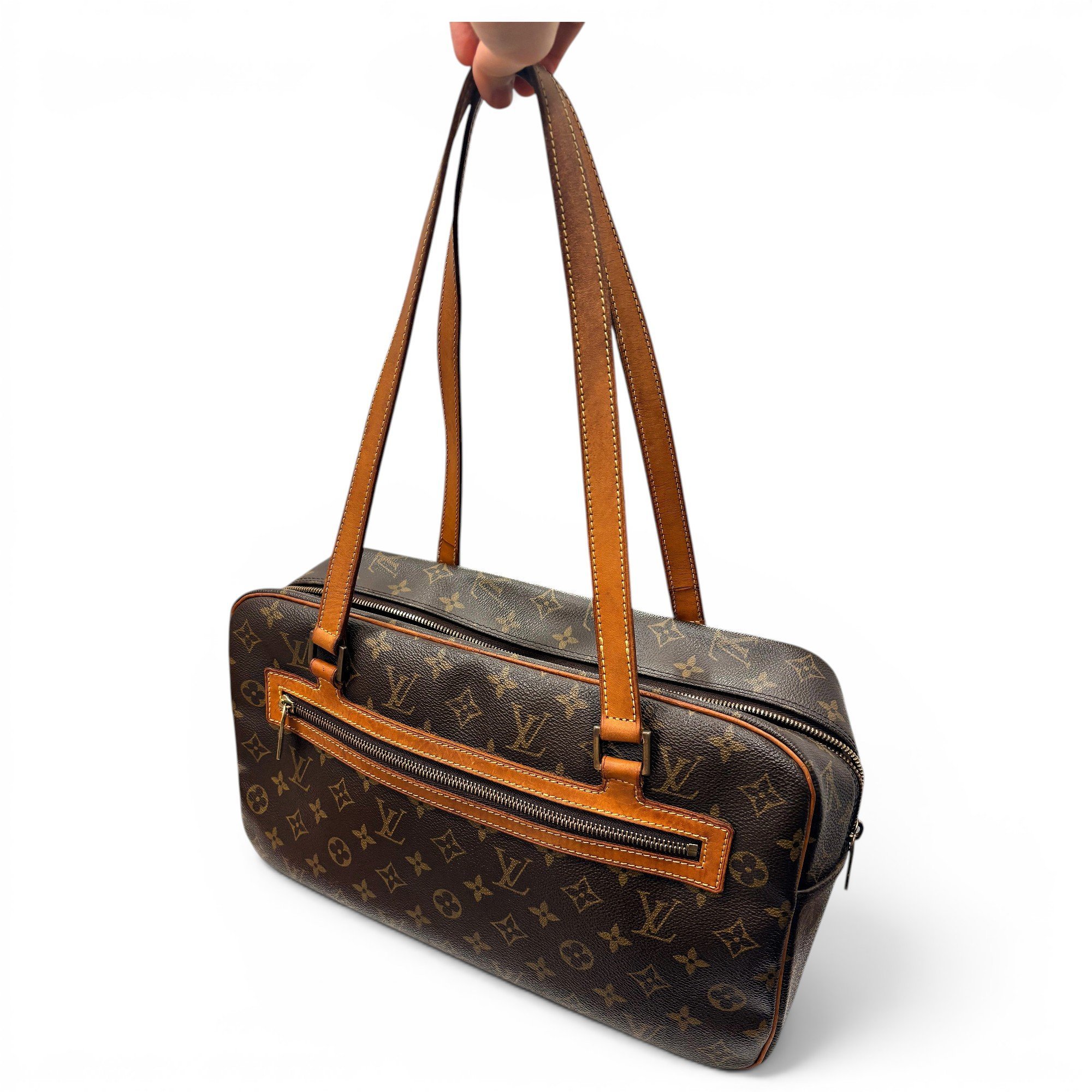 Cite leather handbag
