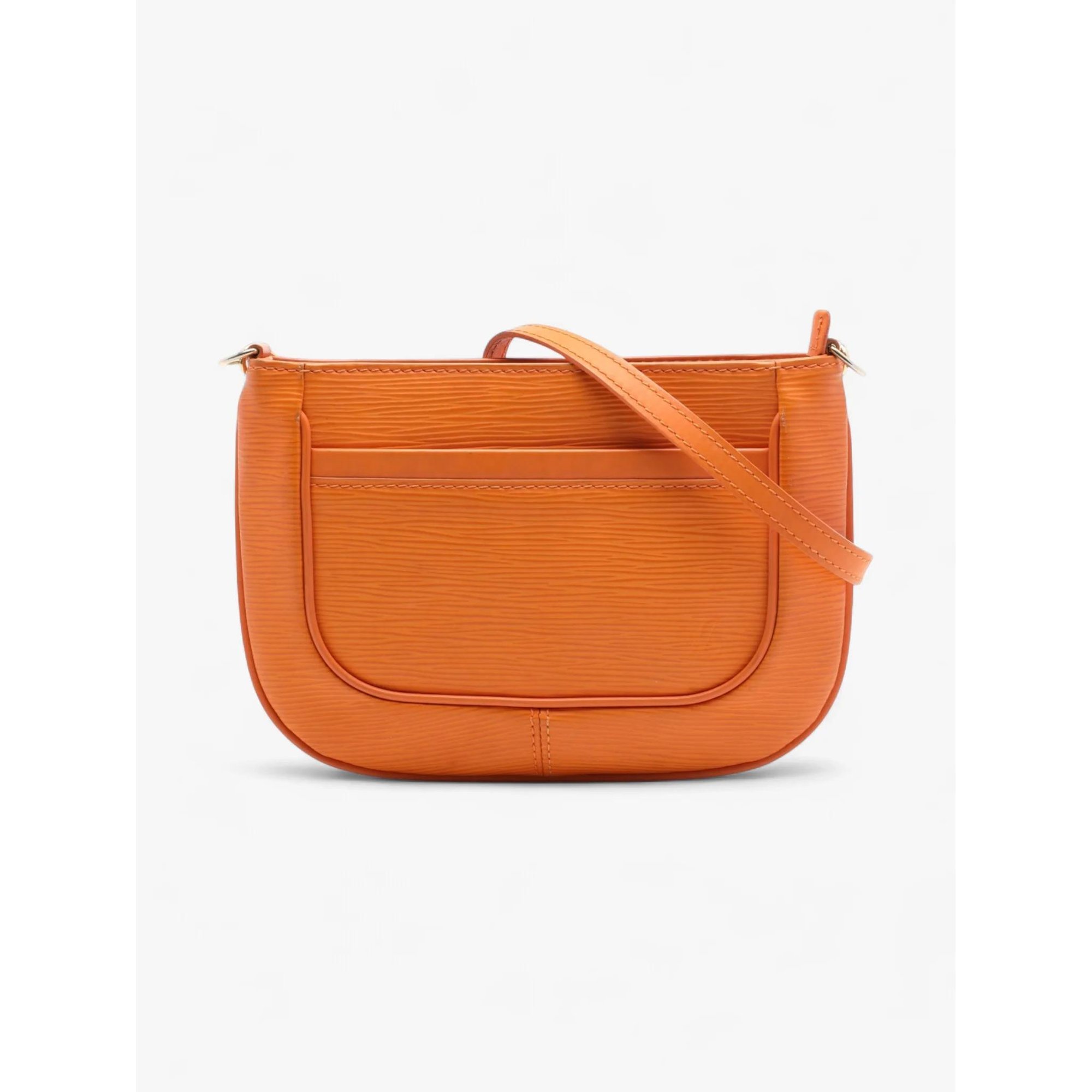 Sarvanga leather crossbody bag
