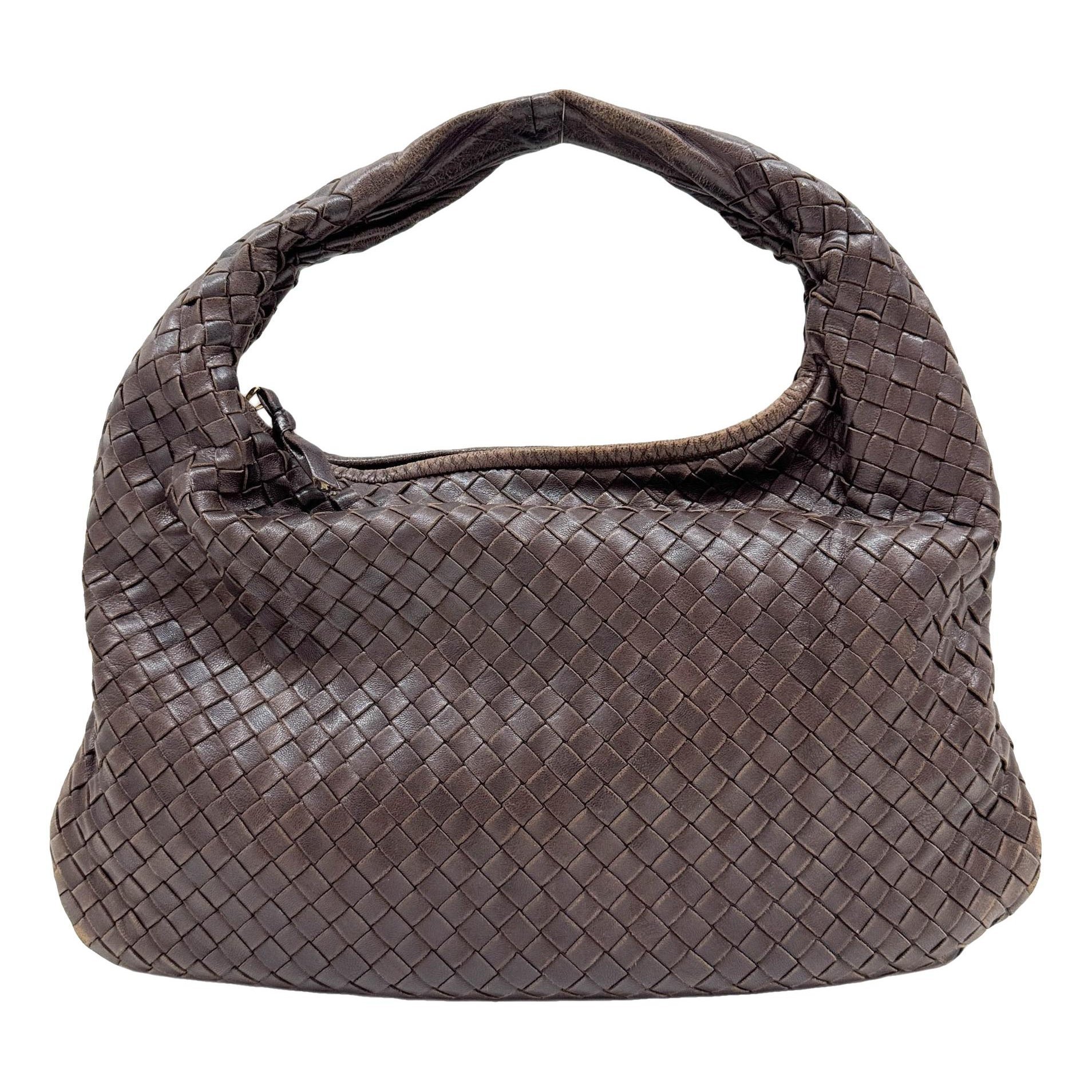 Veneta leather handbag