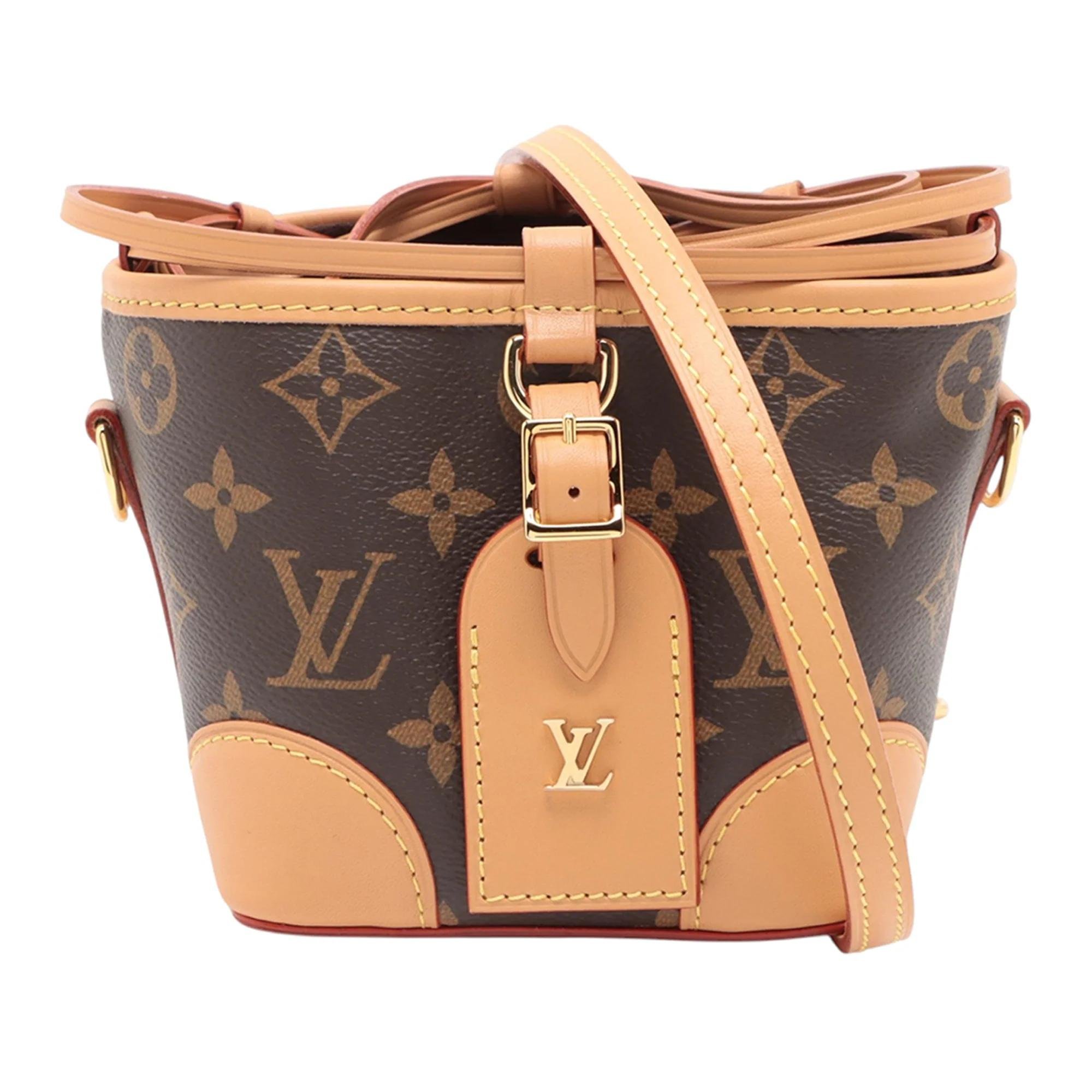 Bucket leather handbag