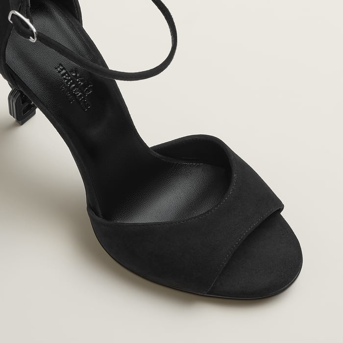 Noir Miracle 100 Sandal