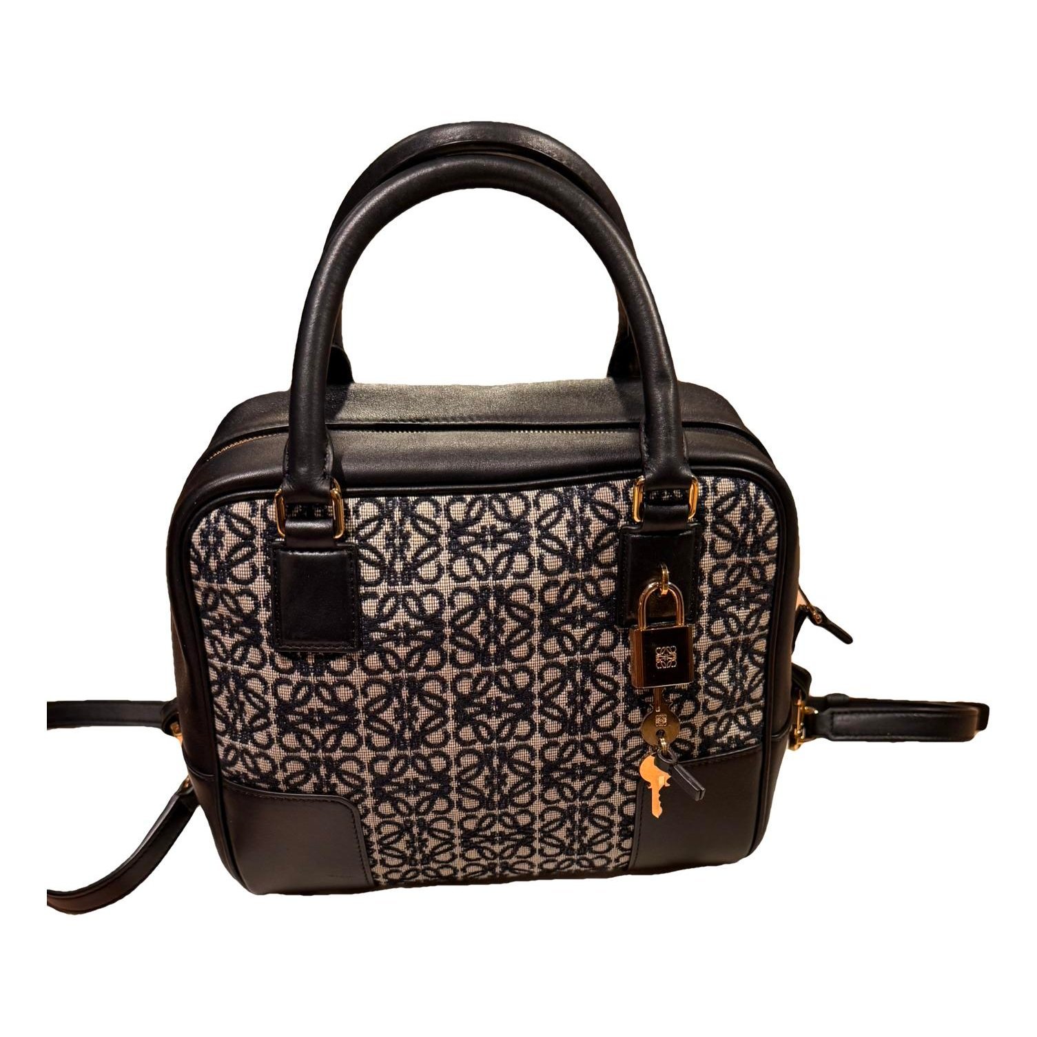 Amazona leather handbag