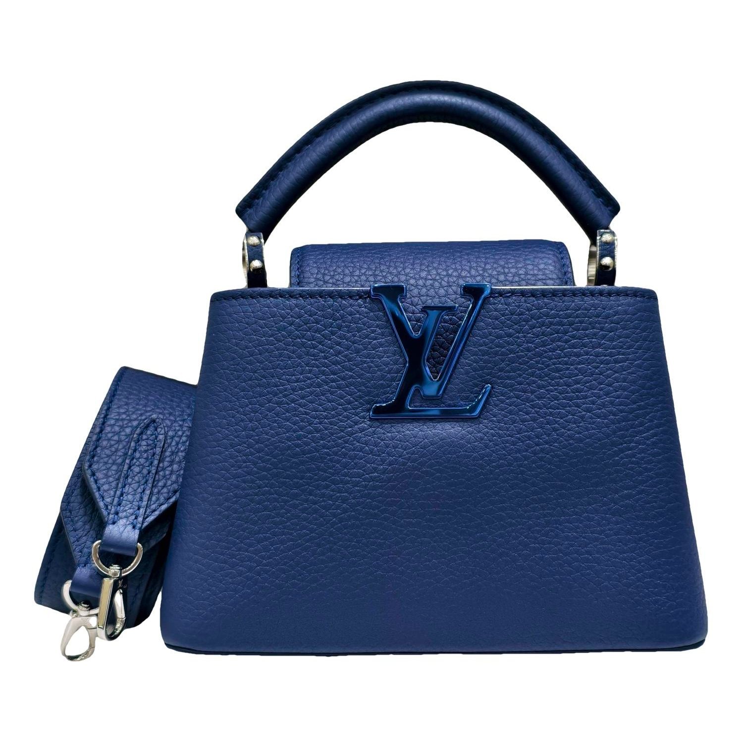 Capucines leather handbag