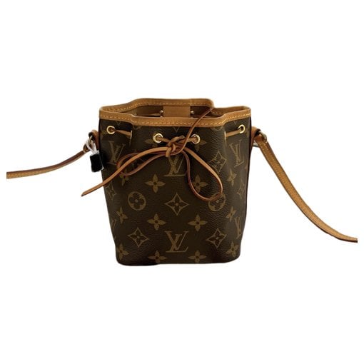 Nano Noé leather handbag