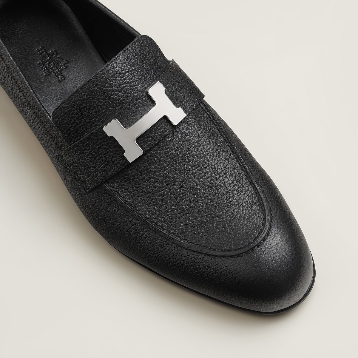 Hermès モカシン《パリ》 黒 | BagUSeek