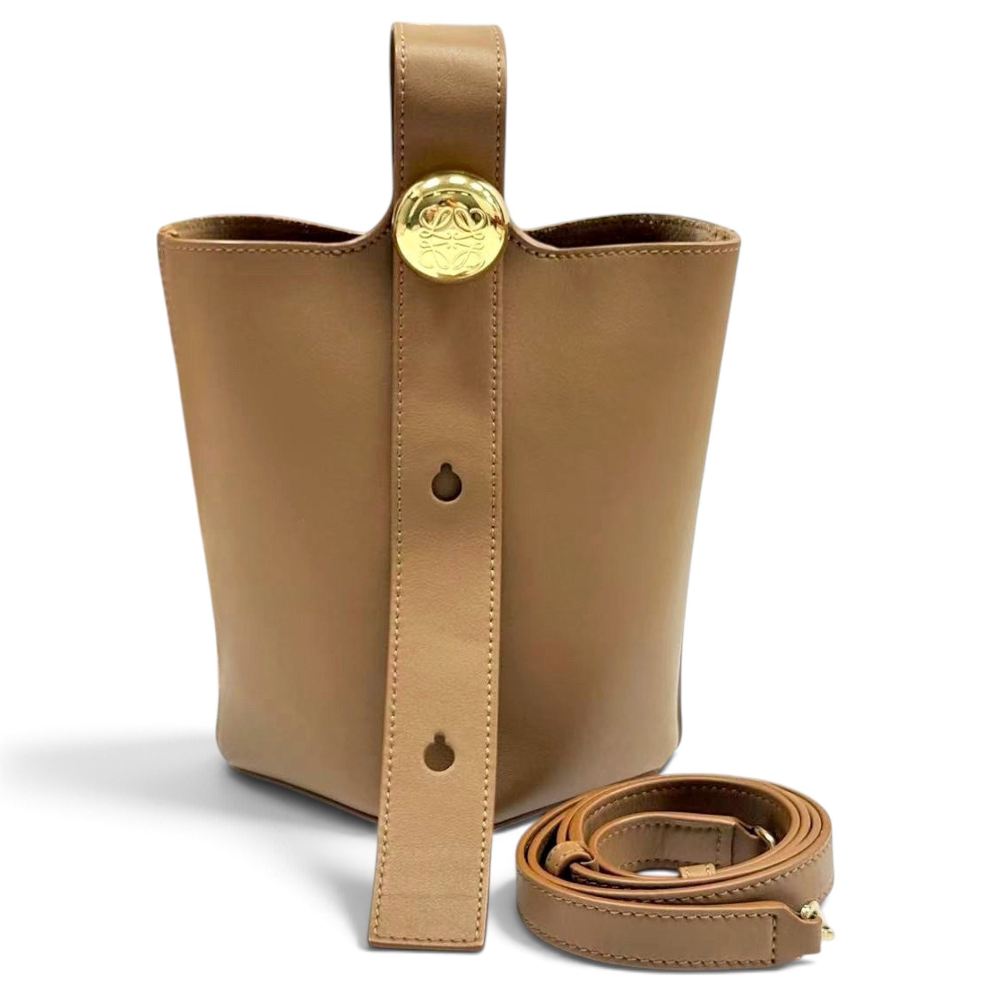 Pebble leather crossbody bag